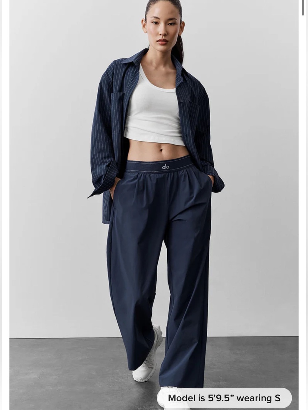 ALO Yoga women’s navy suit up trouser pant size XS *hemmed for 5”3 height